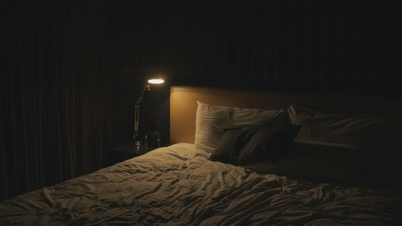 Sleep Divorce: Does Sleeping in Separate Beds Actually Improve Your Sleep?