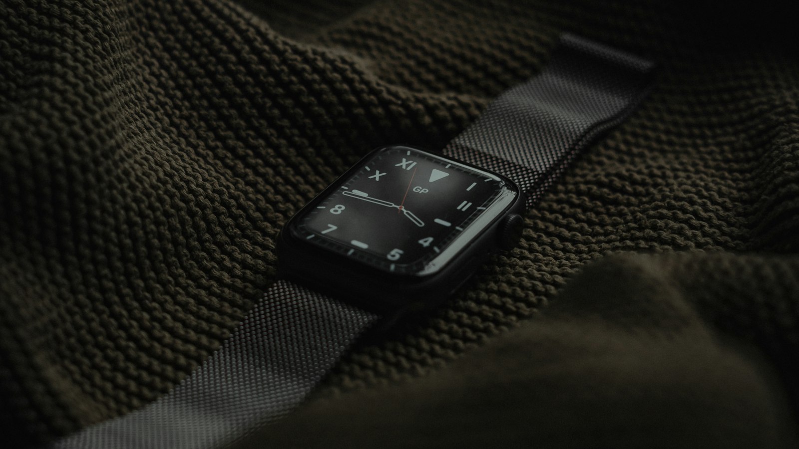 Apple Watch Hypertension Notifications: What the Alert Actually Means